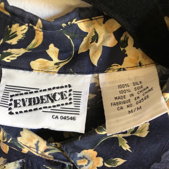 Vintage Silk button down - Picture 5 of 7